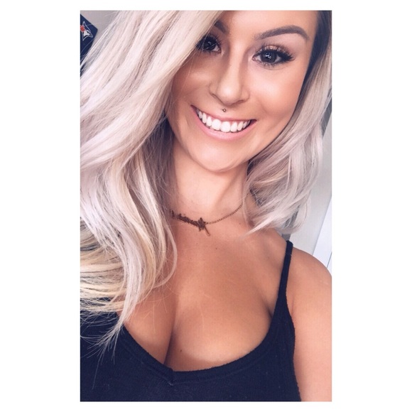 Meet your Posher, Michelle - Picture 1 of 1